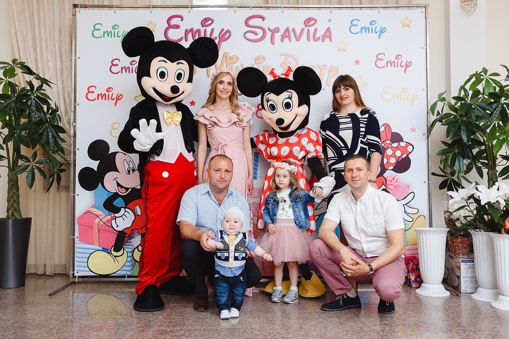  CRISTENING  - SWEET  EMILI )
