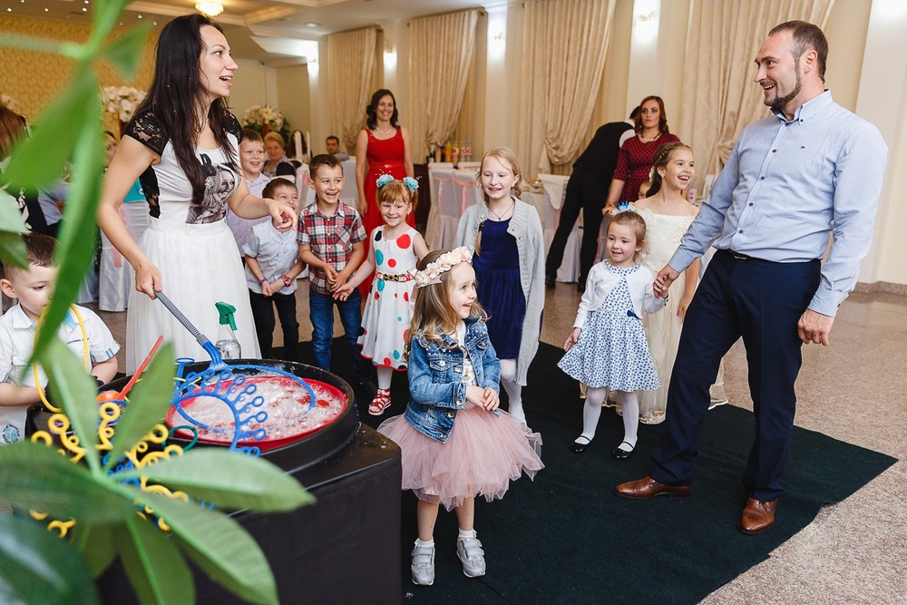  CRISTENING  - SWEET  EMILI )