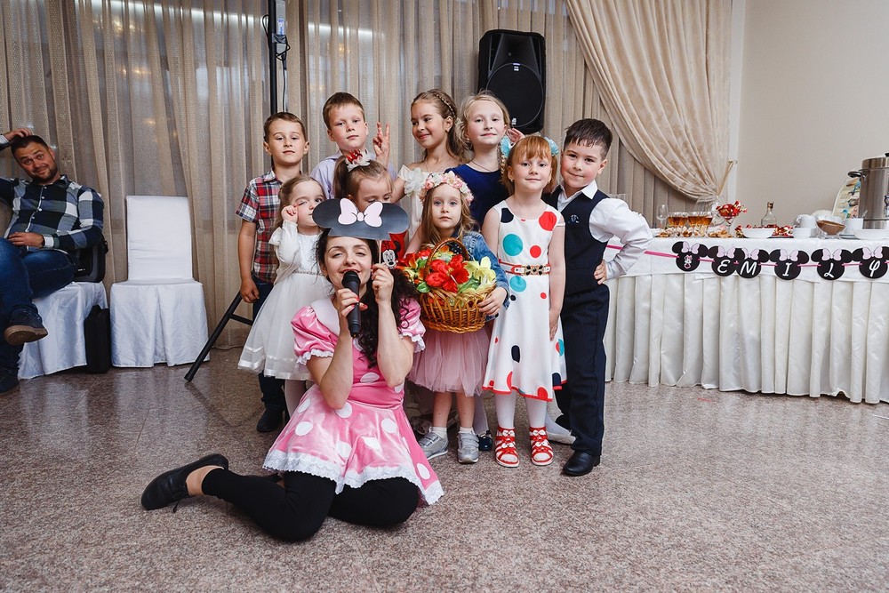  CRISTENING  - SWEET  EMILI )