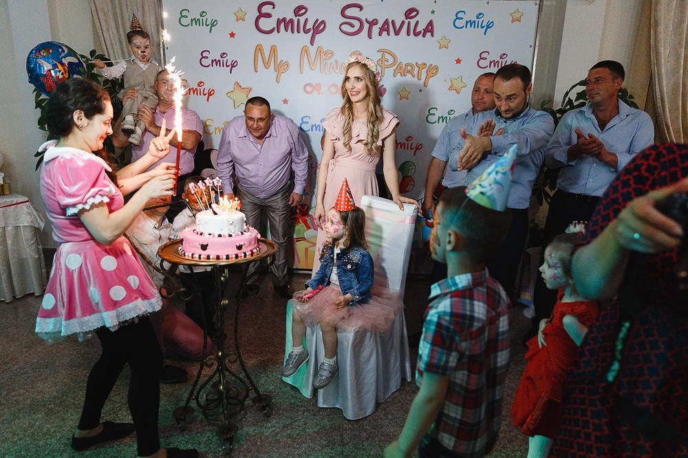  CRISTENING  - SWEET  EMILI )