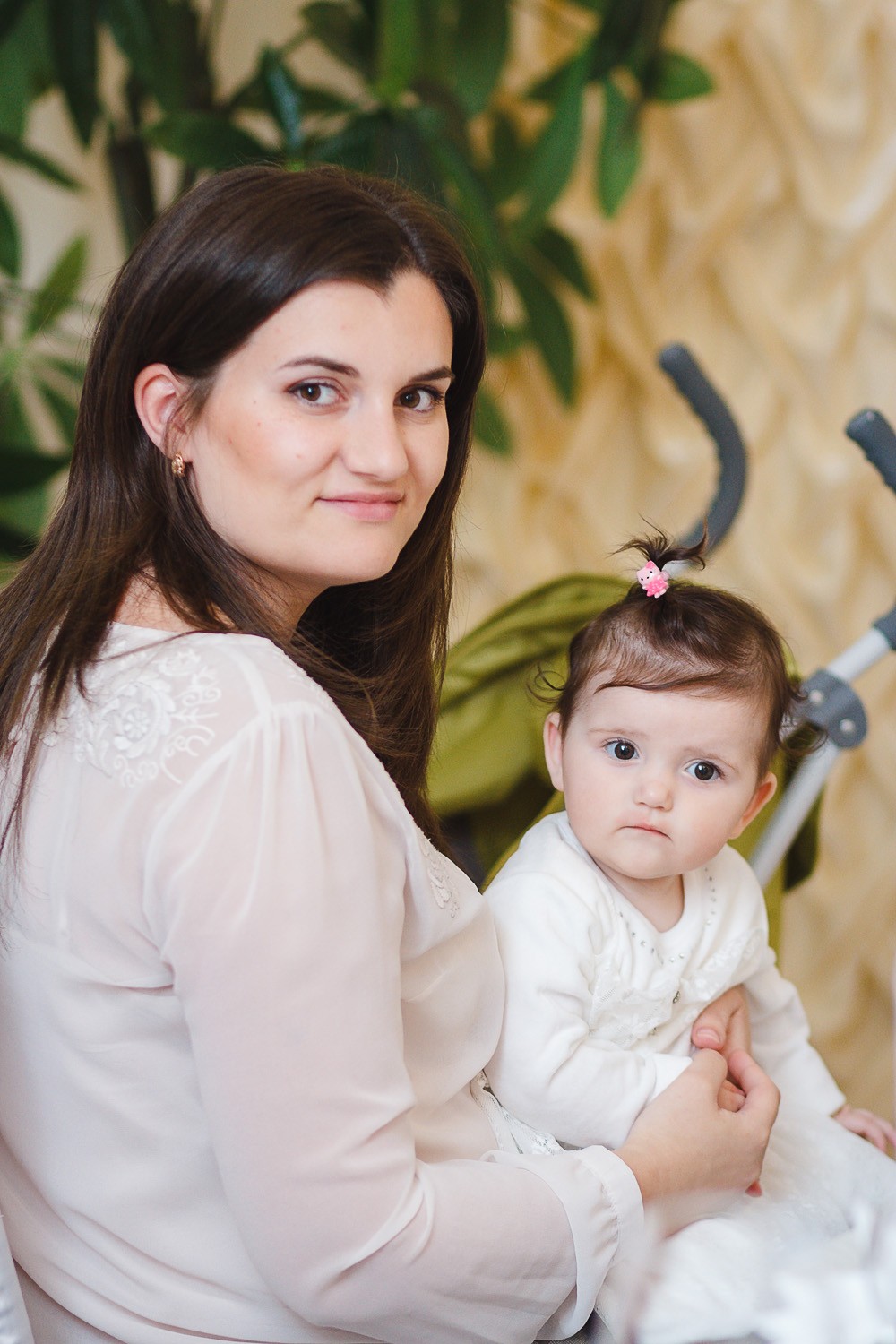  CRISTENING  - SWEET  EMILI )