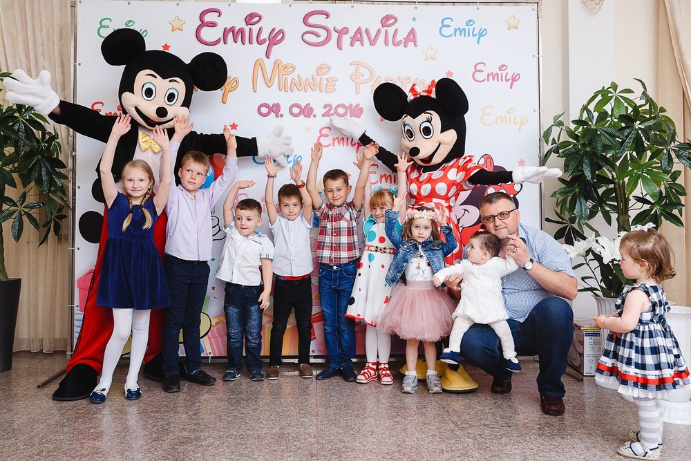  CRISTENING  - SWEET  EMILI )