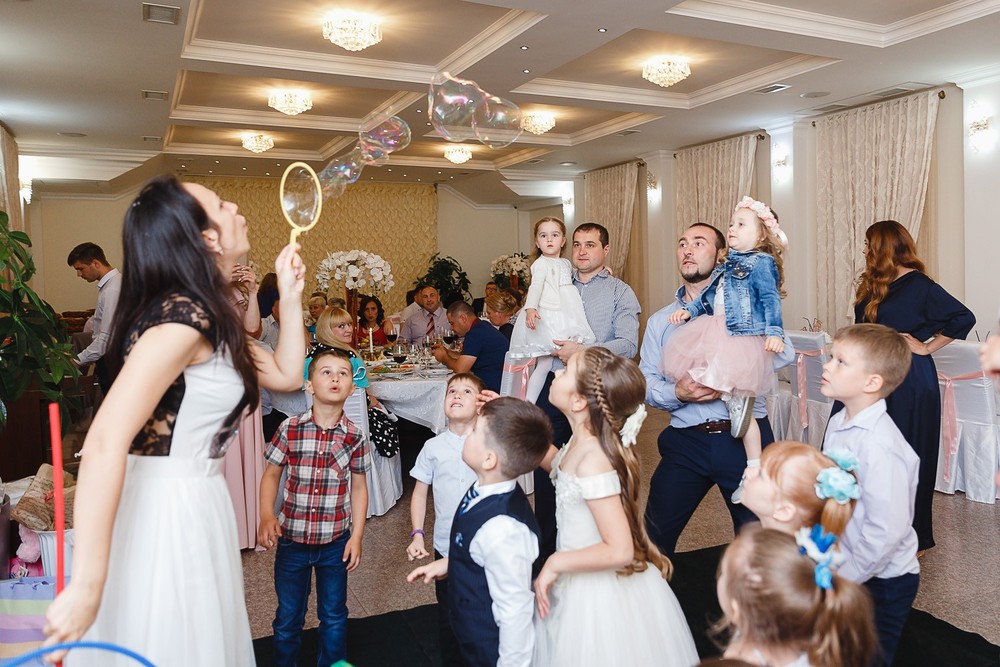  CRISTENING  - SWEET  EMILI )