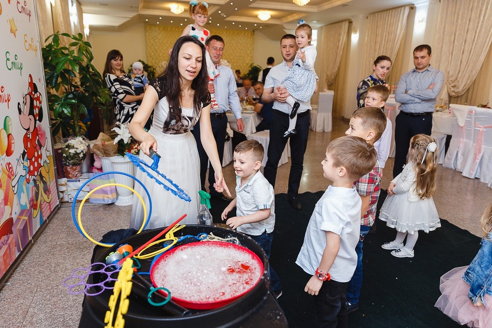  CRISTENING  - SWEET  EMILI )