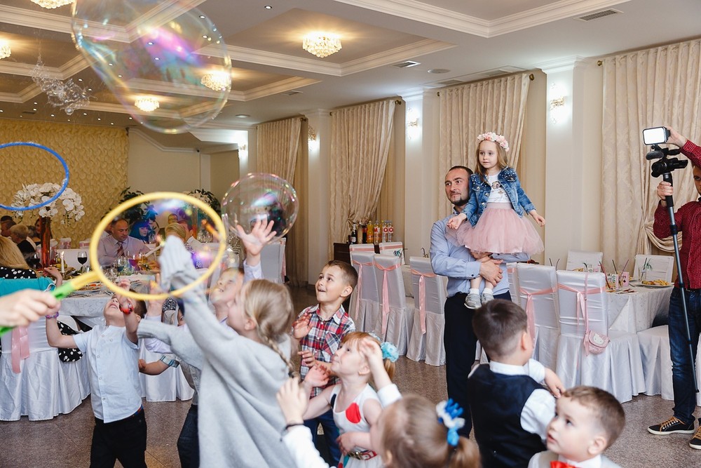  CRISTENING  - SWEET  EMILI )