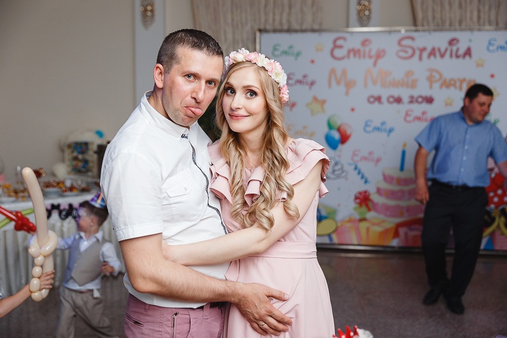  CRISTENING  - SWEET  EMILI )
