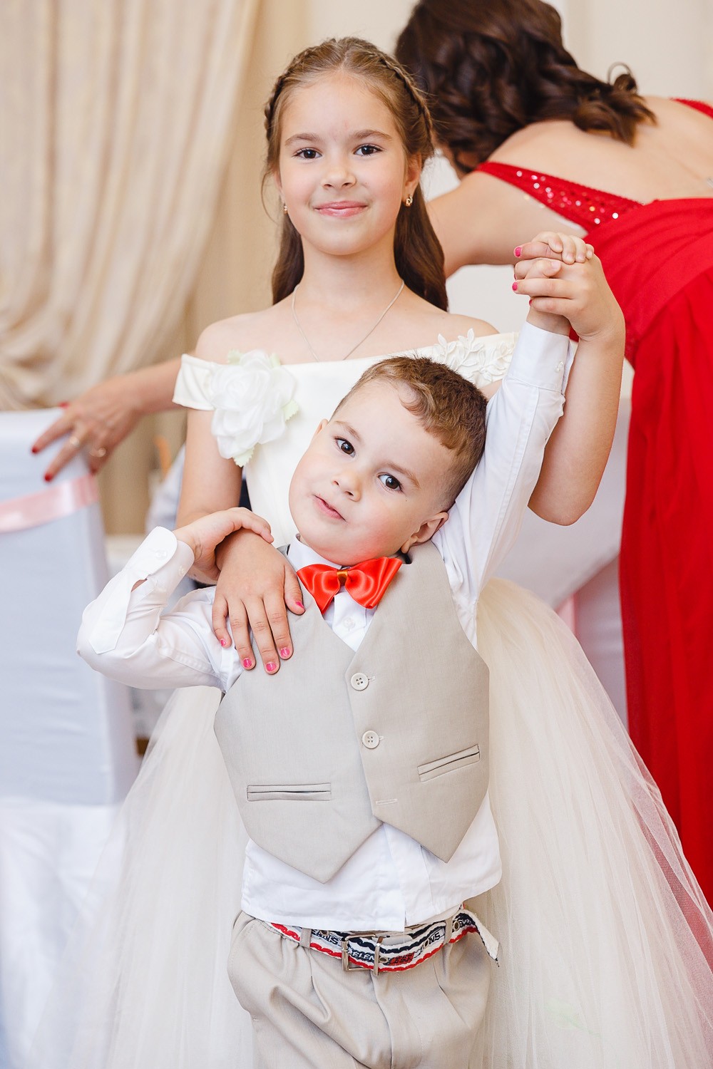  CRISTENING  - SWEET  EMILI )