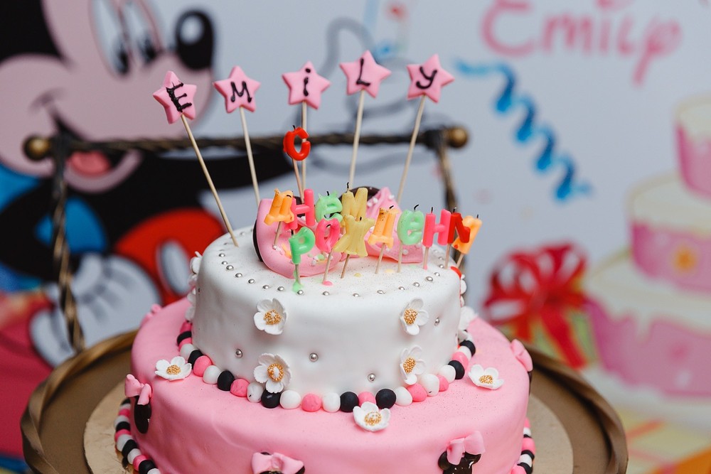  CRISTENING  - SWEET  EMILI )