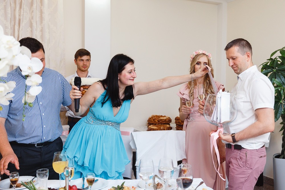  CRISTENING  - SWEET  EMILI )