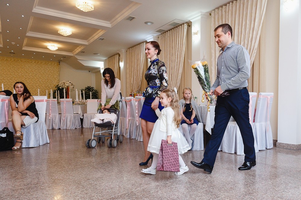  CRISTENING  - SWEET  EMILI )