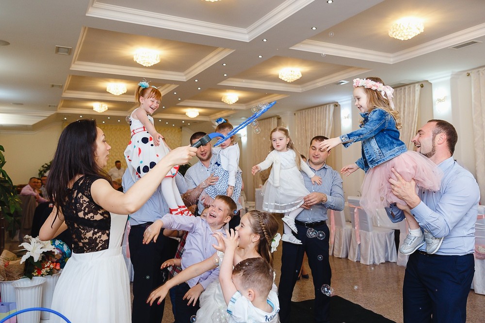  CRISTENING  - SWEET  EMILI )