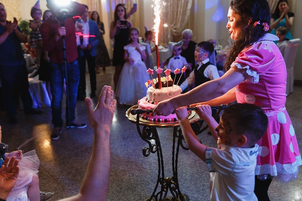  CRISTENING  - SWEET  EMILI )