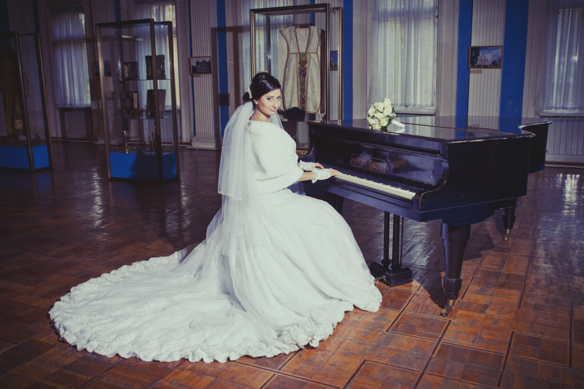 WEDDING