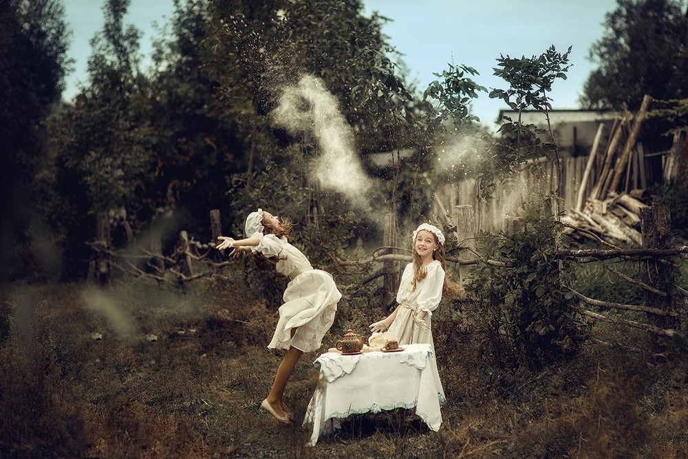 Детская фотосессия - Аня, Лера и Джесси - гости из прошлого)