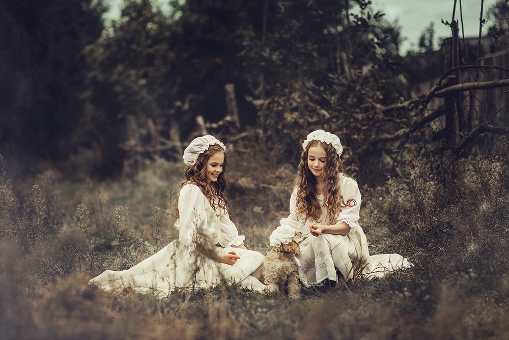 Детская фотосессия - Аня, Лера и Джесси - гости из прошлого)