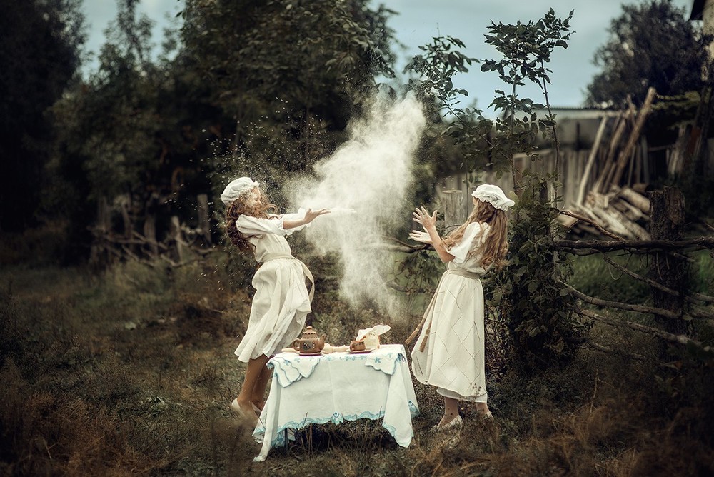 Детская фотосессия - Аня, Лера и Джесси - гости из прошлого)