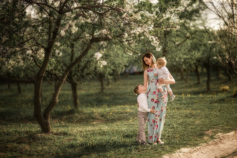 Семейные фотосессии - Алёна и семья в садах