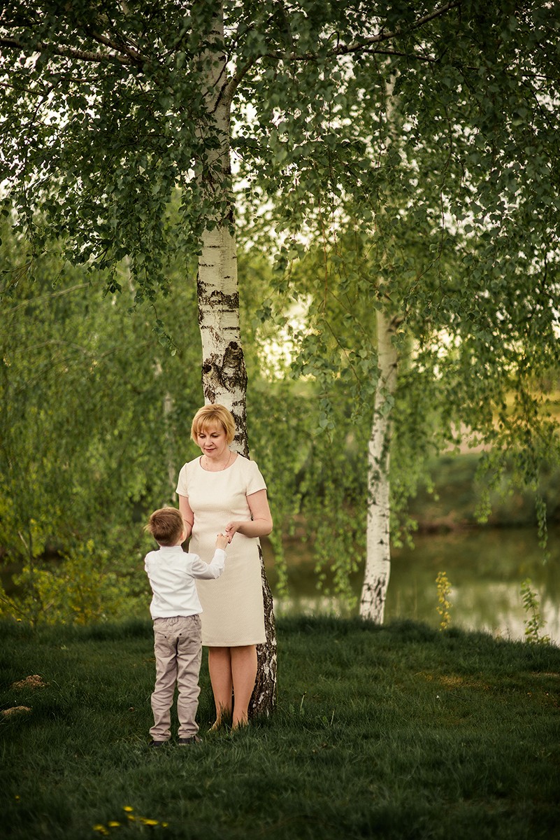 Семейные фотосессии - Алёна и семья в садах