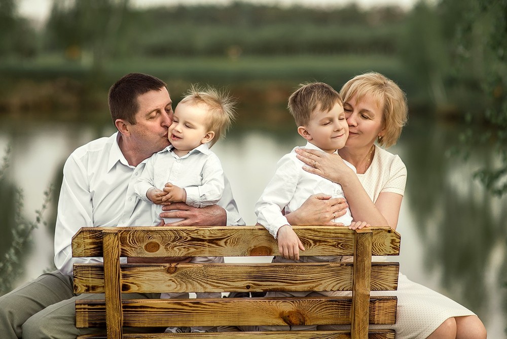 Семейные фотосессии - Алёна и семья в садах