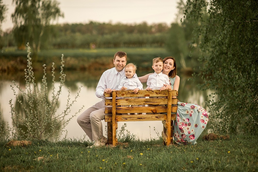 Семейные фотосессии - Алёна и семья в садах