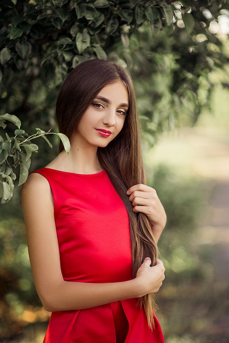 Детская фотосессия - Девочки в красном
