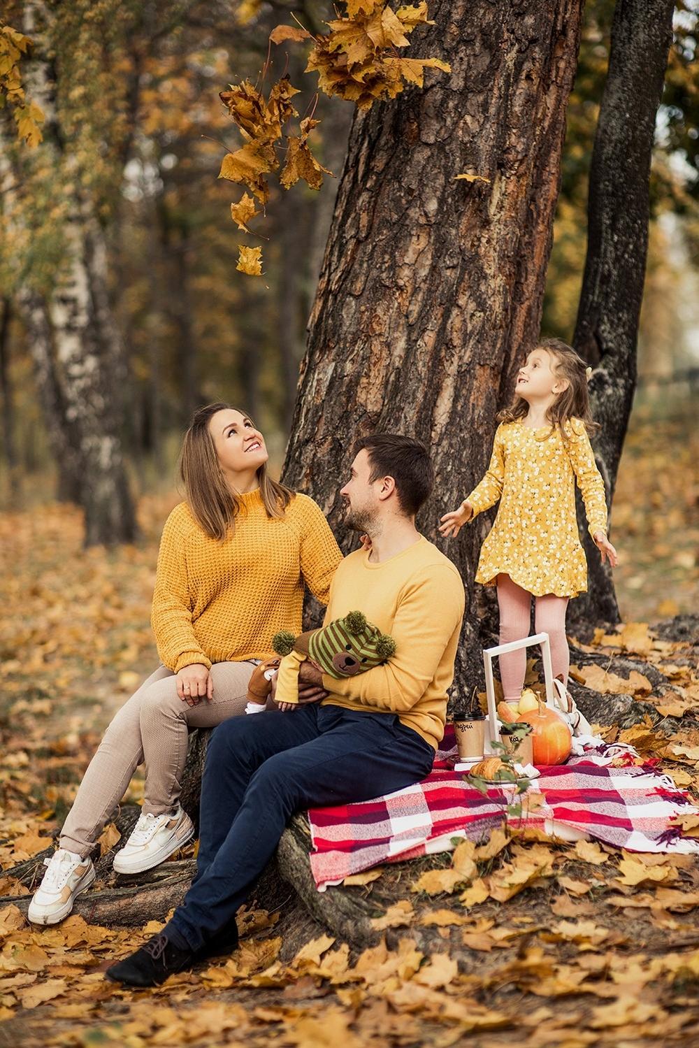 Семейные фотосессии - Осень с дочками