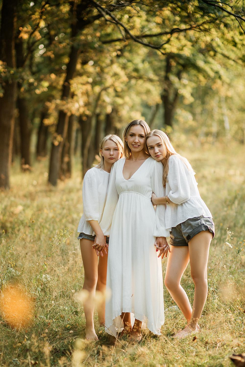 Семейные фотосессии - В лесу
