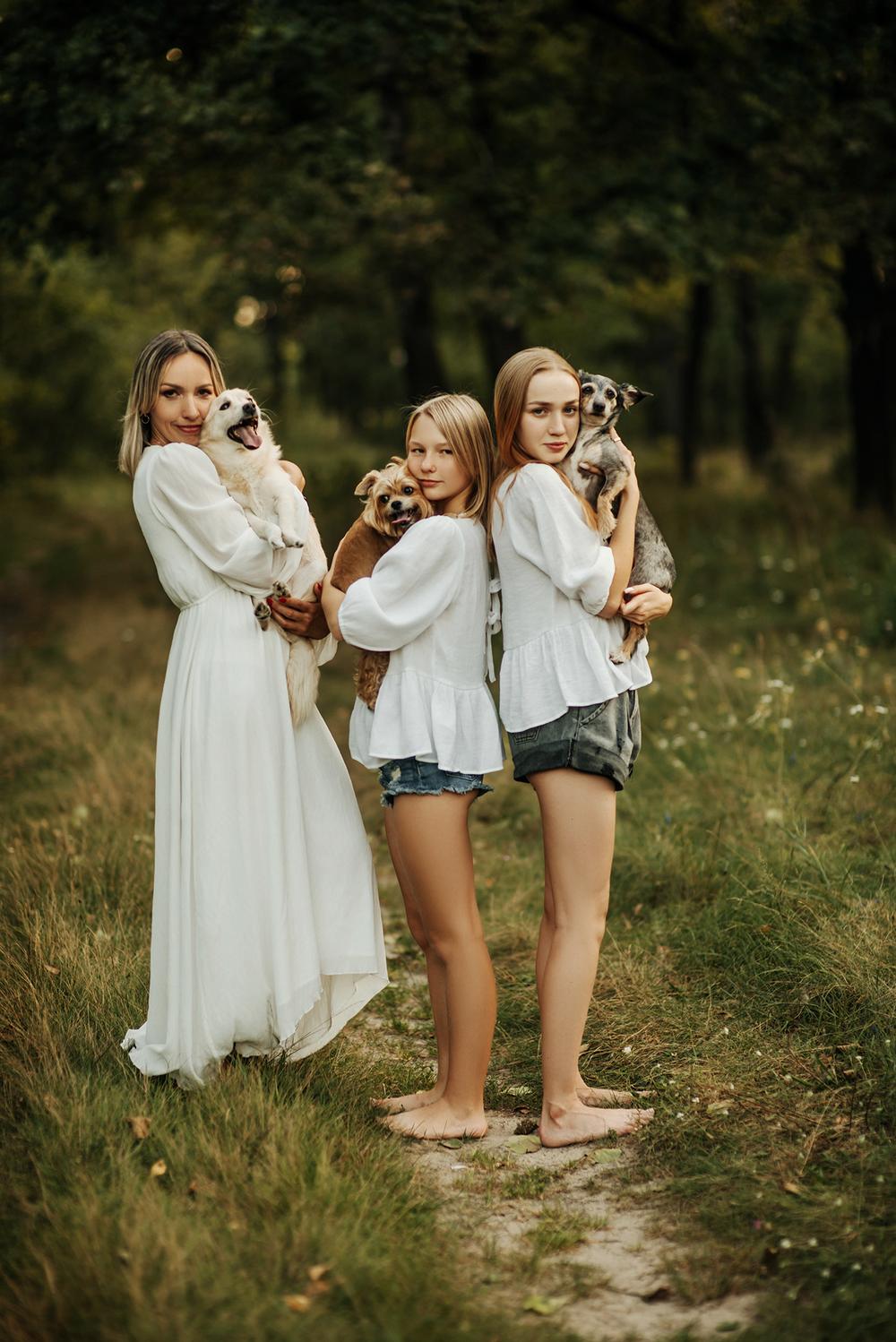Семейные фотосессии - В лесу