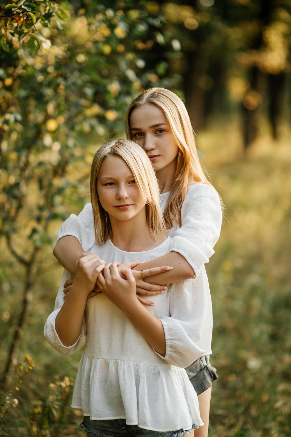 Семейные фотосессии - В лесу
