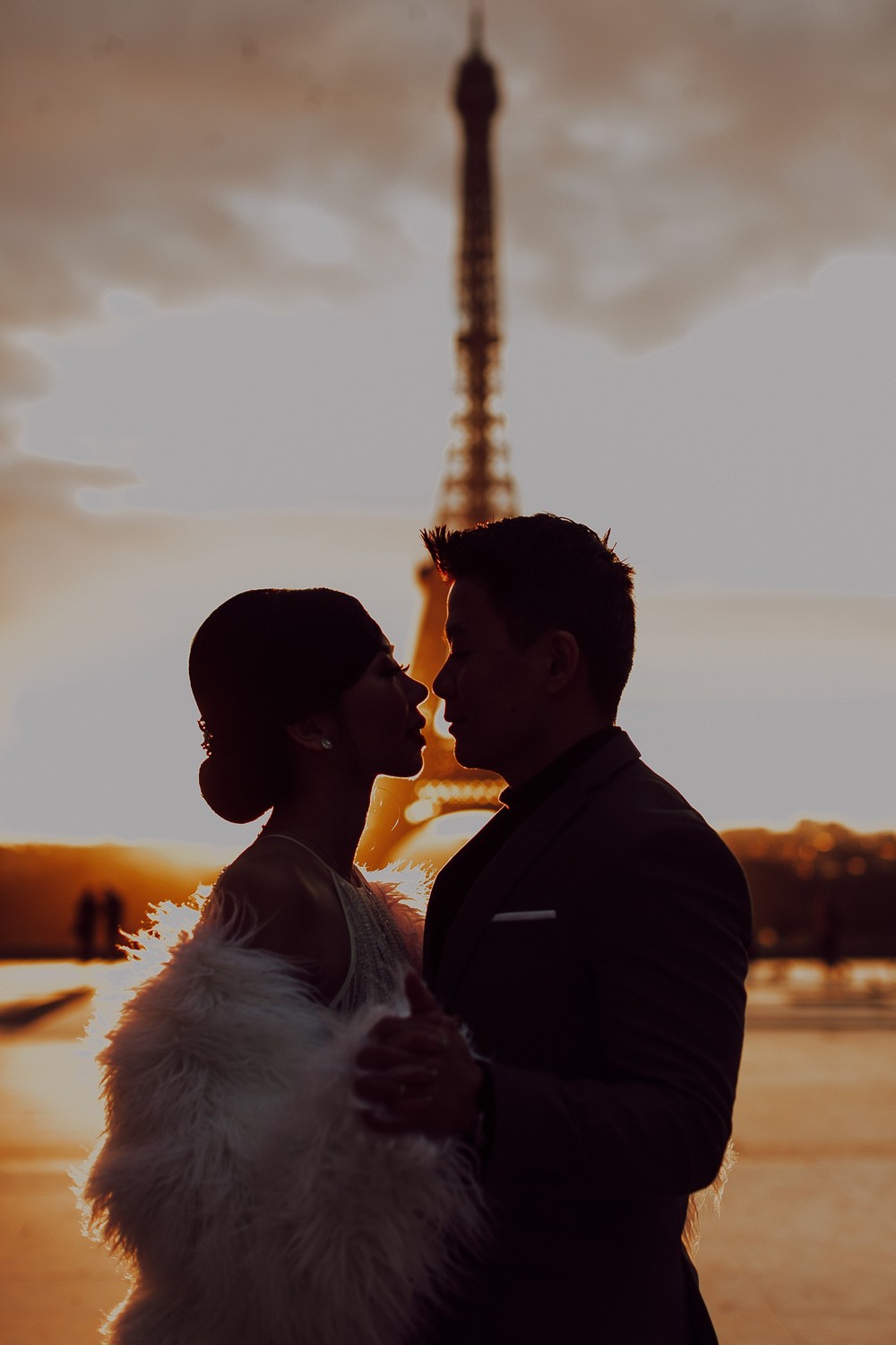 Engagement in Paris 