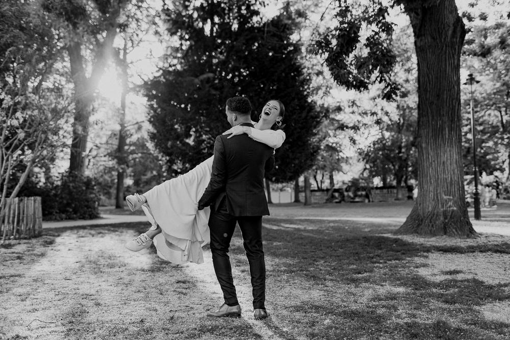 THOMAS & SAMANTHA