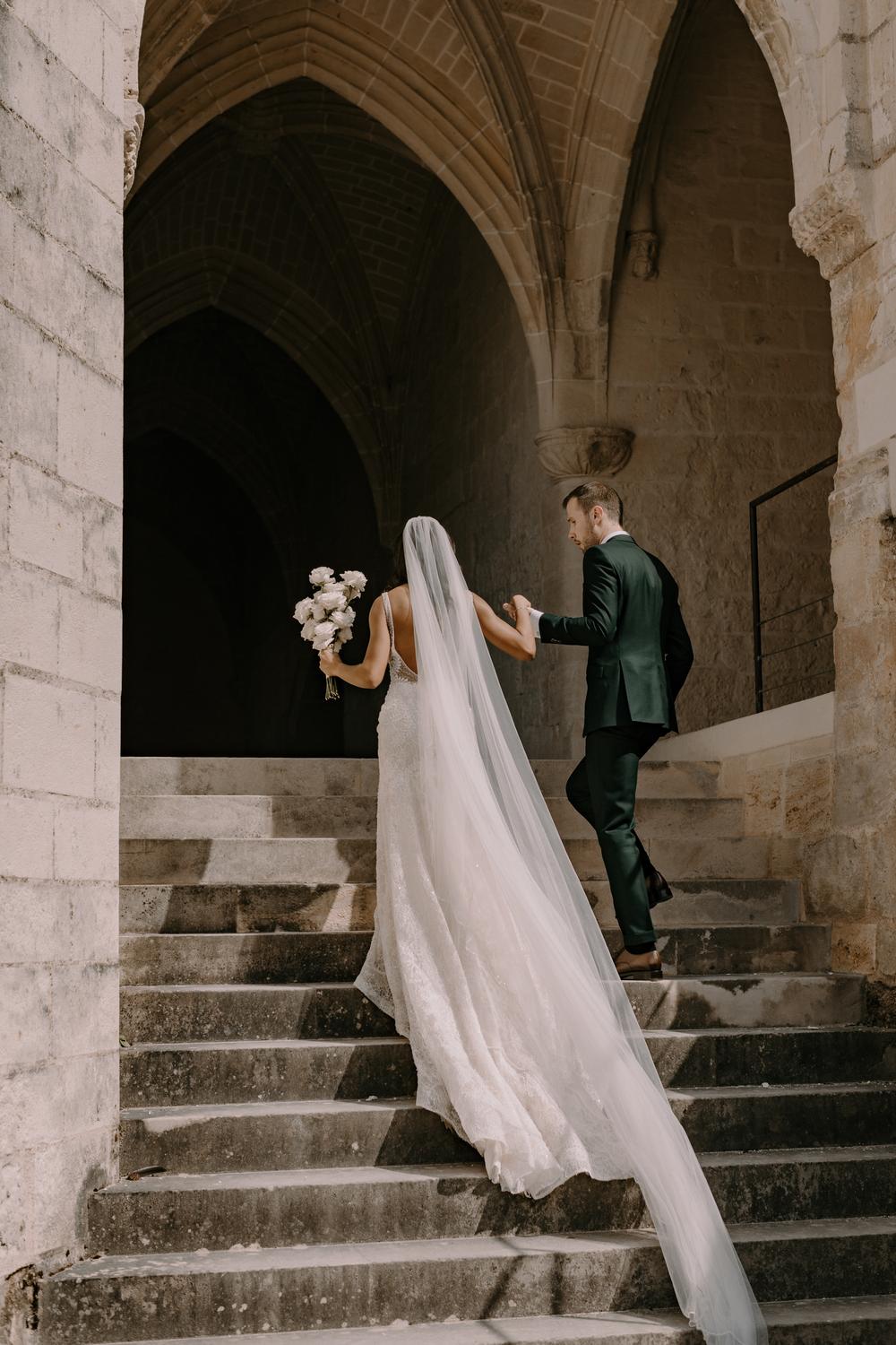 NAÏKÈ & CLÉMENT