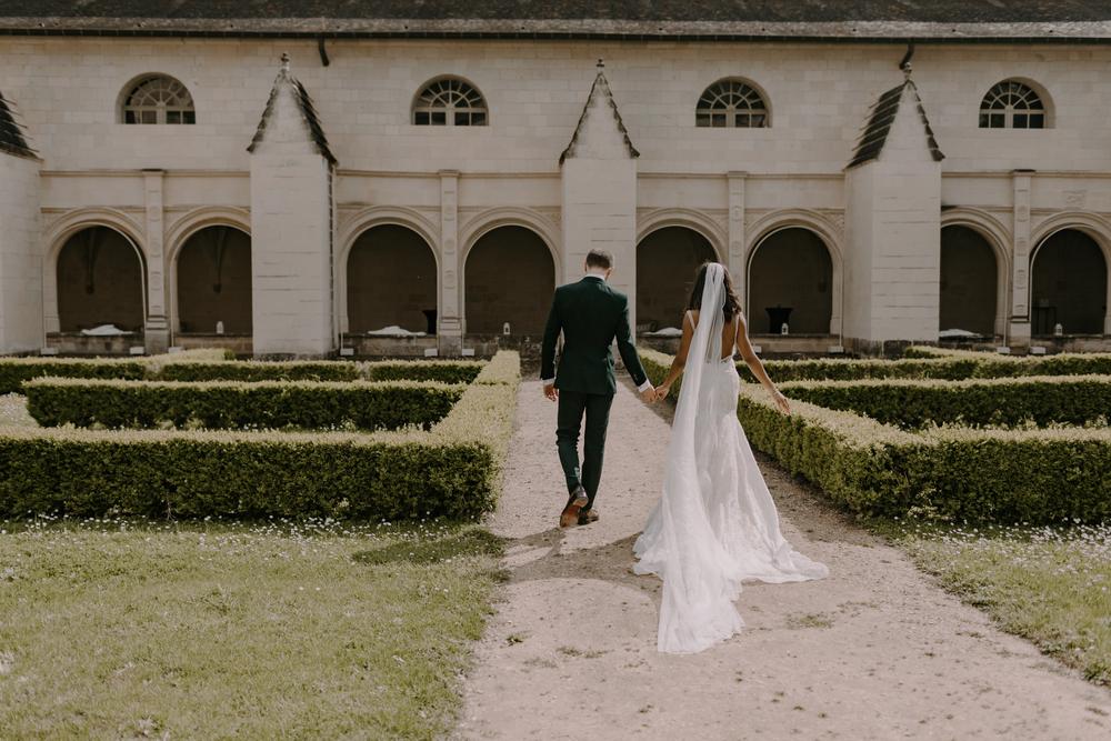 NAÏKÈ & CLÉMENT
