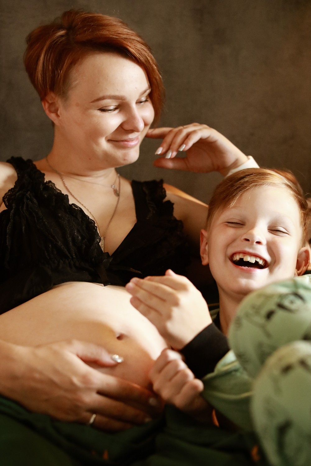 Famiglia. Pregnancy. Домашняя фотосессия. Беременность