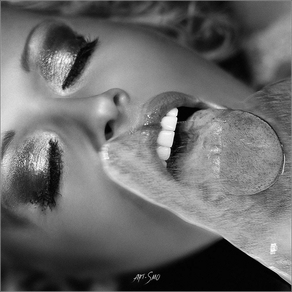L'EFFLEUREMENT #1