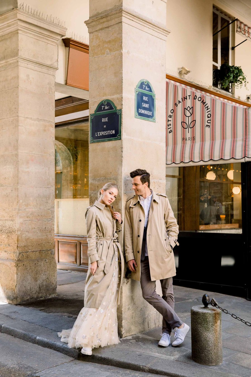 Tips how to dress for your engagement or love photo session in Paris Tips how to dress for your engagement or love photo session in Paris