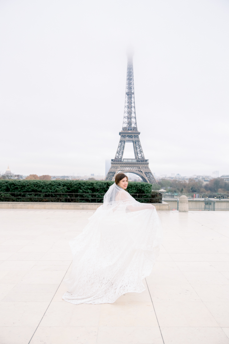 Winter pre-wedding in Paris