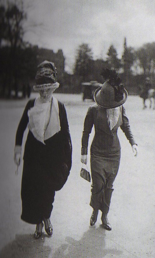 Улица Акаций в Париже, 1911, Фотография Жака-Анри Лартига