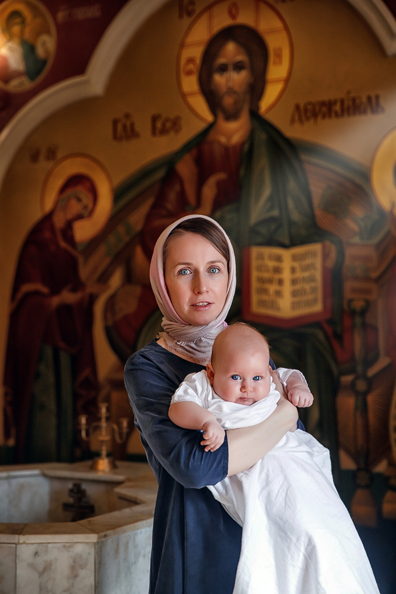 Свято-Троицкий храм в Наташино, крещение ребенка