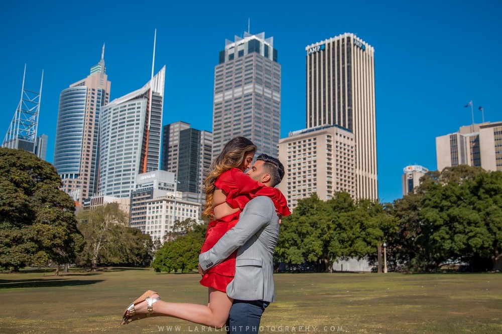 HOLIDAYS | Innayat and Karan | Sydney Opera House and The Rocks Holiday Photoshoot