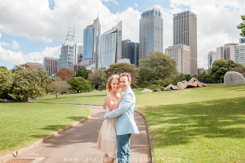 COUPLES | Vadim and Vera | Sydney Opera House and The Rocks Couple Photography