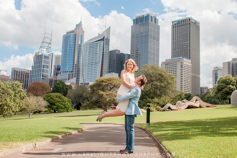 COUPLES | Vadim and Vera | Sydney Opera House and The Rocks Couple Photography