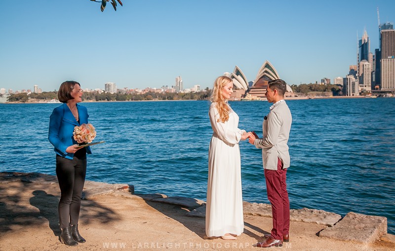 MINI WEDDINGS | Ekaterina and Renzo | Kirribilli Wedding Photography