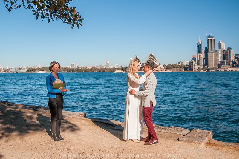 MINI WEDDINGS | Ekaterina and Renzo | Kirribilli Wedding Photography