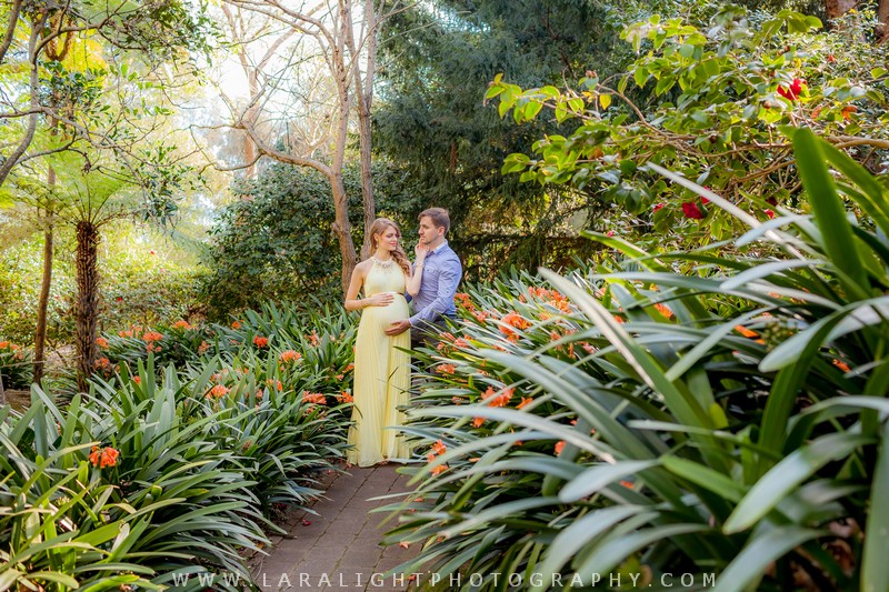 MATERNITY | Daria and Alex | Camellia Gardens Maternity Photography