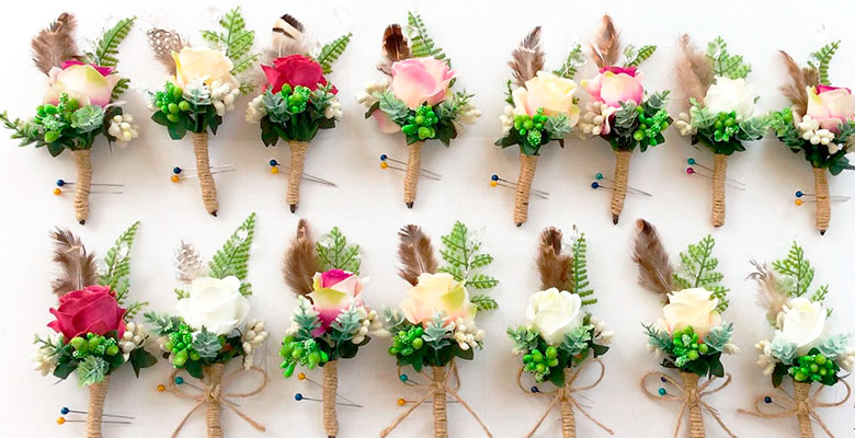 Брошь-букет для невесты: меняем живые цветы на любимые украшения