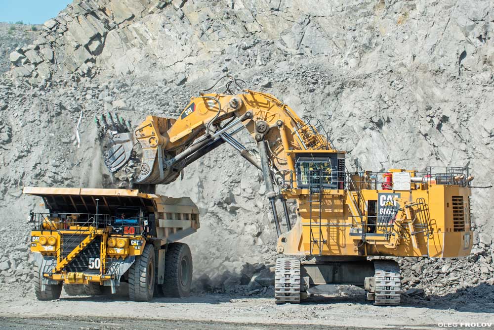 Рекламная съёмка карьерной техники CATERPILLAR, промышленная фотосъемка, Производство и автомобили, фотограф CATERPILLAR, съемка на карьере, промышленный фотограф Олег Фролов, фотосъемка автомобилей, промышленная аэросъемка, аэрофотосъемка, индустриальный фотограф, производственная съемка, аэровидеосъемка, рекламная съемка автомобилей, официальной фотограф автомобилей, CATERPILLAR на карьере, самосвалы на карьере, экскаваторы CAT на карьере, 