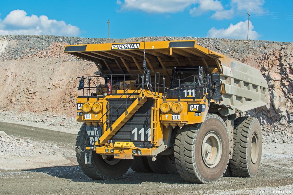 Рекламная съёмка карьерной техники CATERPILLAR, промышленная фотосъемка, Производство и автомобили, фотограф CATERPILLAR, съемка на карьере, промышленный фотограф Олег Фролов, фотосъемка автомобилей, промышленная аэросъемка, аэрофотосъемка, индустриальный фотограф, производственная съемка, аэровидеосъемка, рекламная съемка автомобилей, официальной фотограф автомобилей, CATERPILLAR на карьере, самосвалы на карьере, экскаваторы CAT на карьере, 