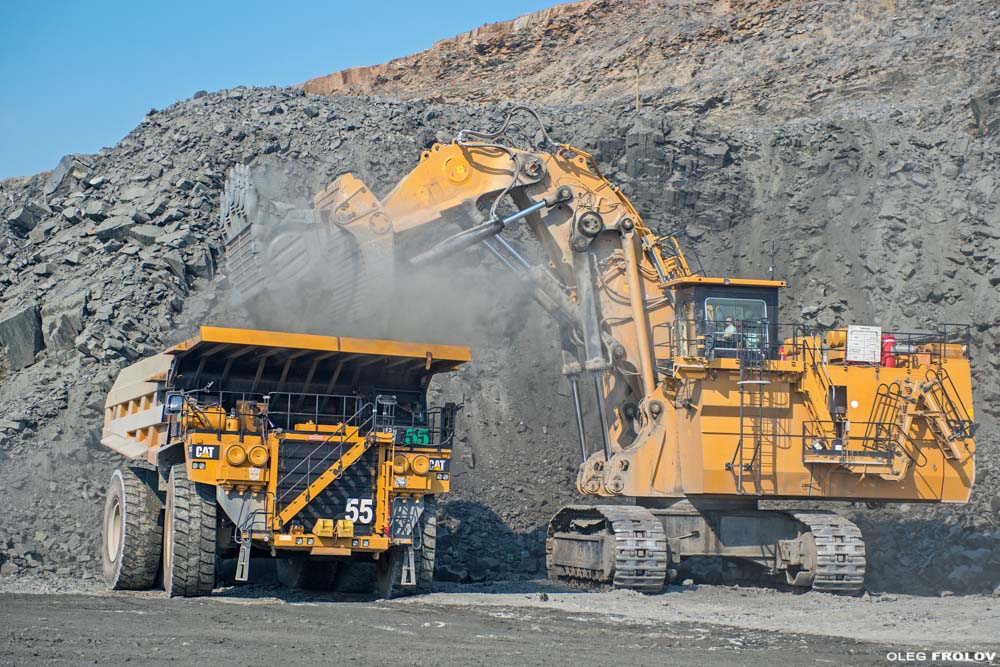 карьерная техника, Рекламная съёмка карьерной техники CATERPILLAR, промышленная фотосъемка, Производство и автомобили, фотограф CATERPILLAR, съемка на карьере, промышленный фотограф Олег Фролов, фотосъемка автомобилей, промышленная аэросъемка, аэрофотосъемка, индустриальный фотограф, производственная съемка, аэровидеосъемка, рекламная съемка автомобилей, официальной фотограф автомобилей, CATERPILLAR на карьере, самосвалы на карьере, экскаваторы CAT на карьере, 