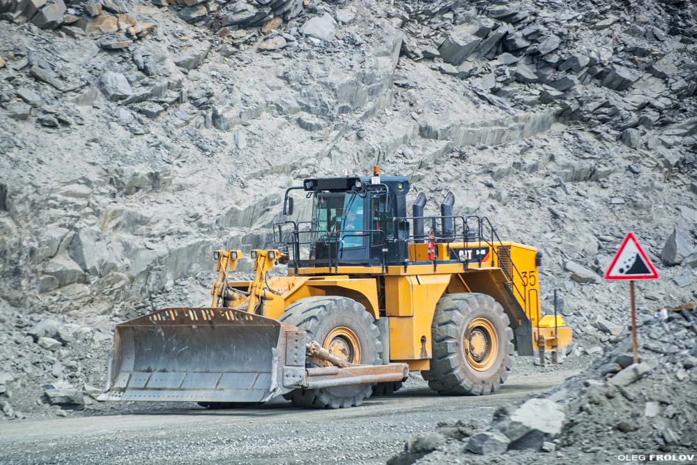 Рекламная съёмка карьерной техники CATERPILLAR, промышленная фотосъемка, Производство и автомобили, фотограф CATERPILLAR, съемка на карьере, промышленный фотограф Олег Фролов, фотосъемка автомобилей, промышленная аэросъемка, аэрофотосъемка, индустриальный фотограф, производственная съемка, аэровидеосъемка, рекламная съемка автомобилей, официальной фотограф автомобилей, CATERPILLAR на карьере, самосвалы на карьере, экскаваторы CAT на карьере, 